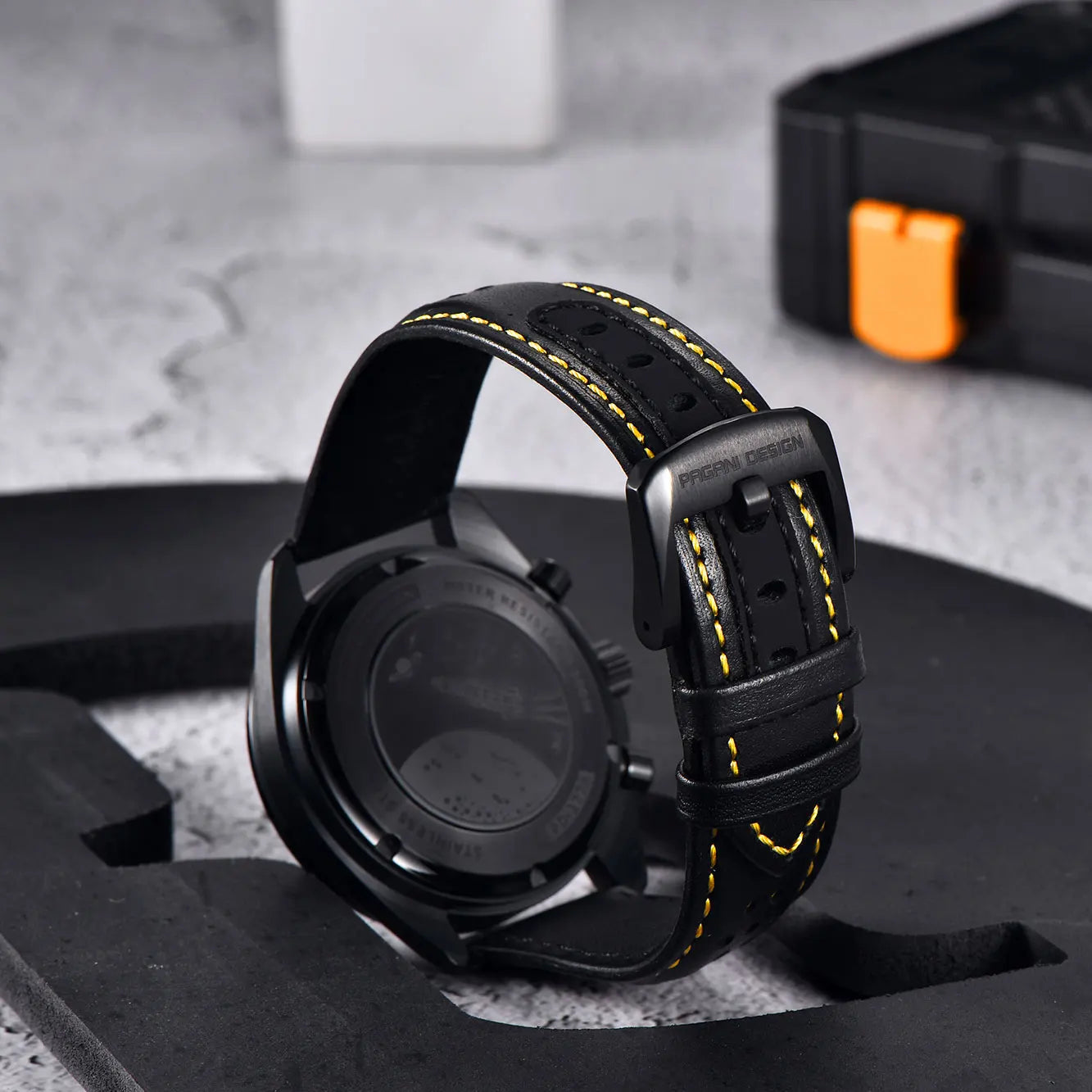 PAGANI DESIGN Moon AR 1779 - Innovación y Estilo en un Solo Reloj